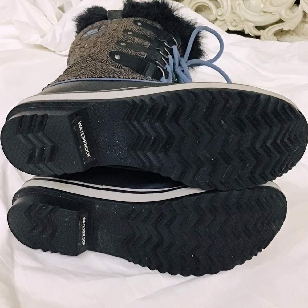 Sorel Tofino Brown Herringbone Snow Boots - Picture 7 of 11